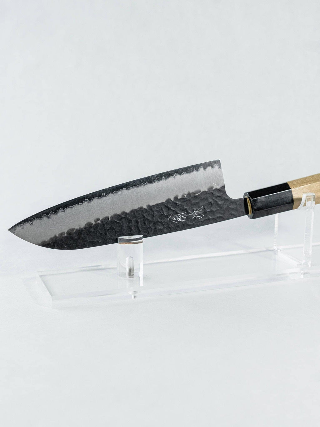 Blue Super steel core with stainless tsuchime cladding detail