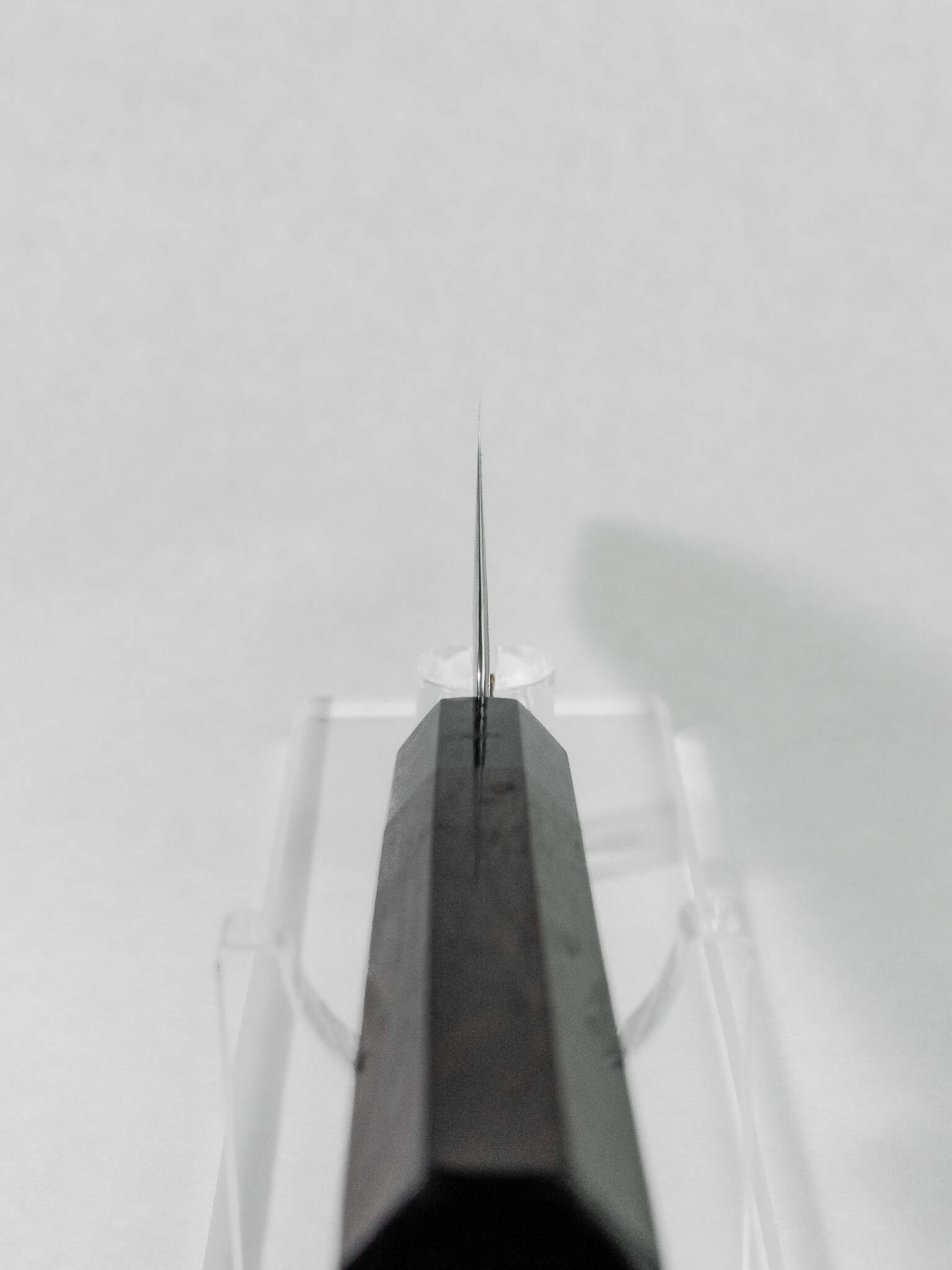 Rounded choil Gyuto knife comfortable pinch grip. Octagonal handle for comfort.