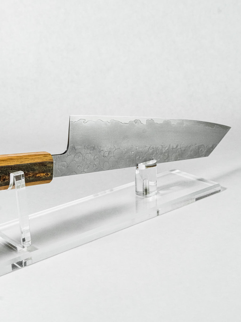 Side profile of HADO Shiosai kiritsuke showing long flat blade and k-tip