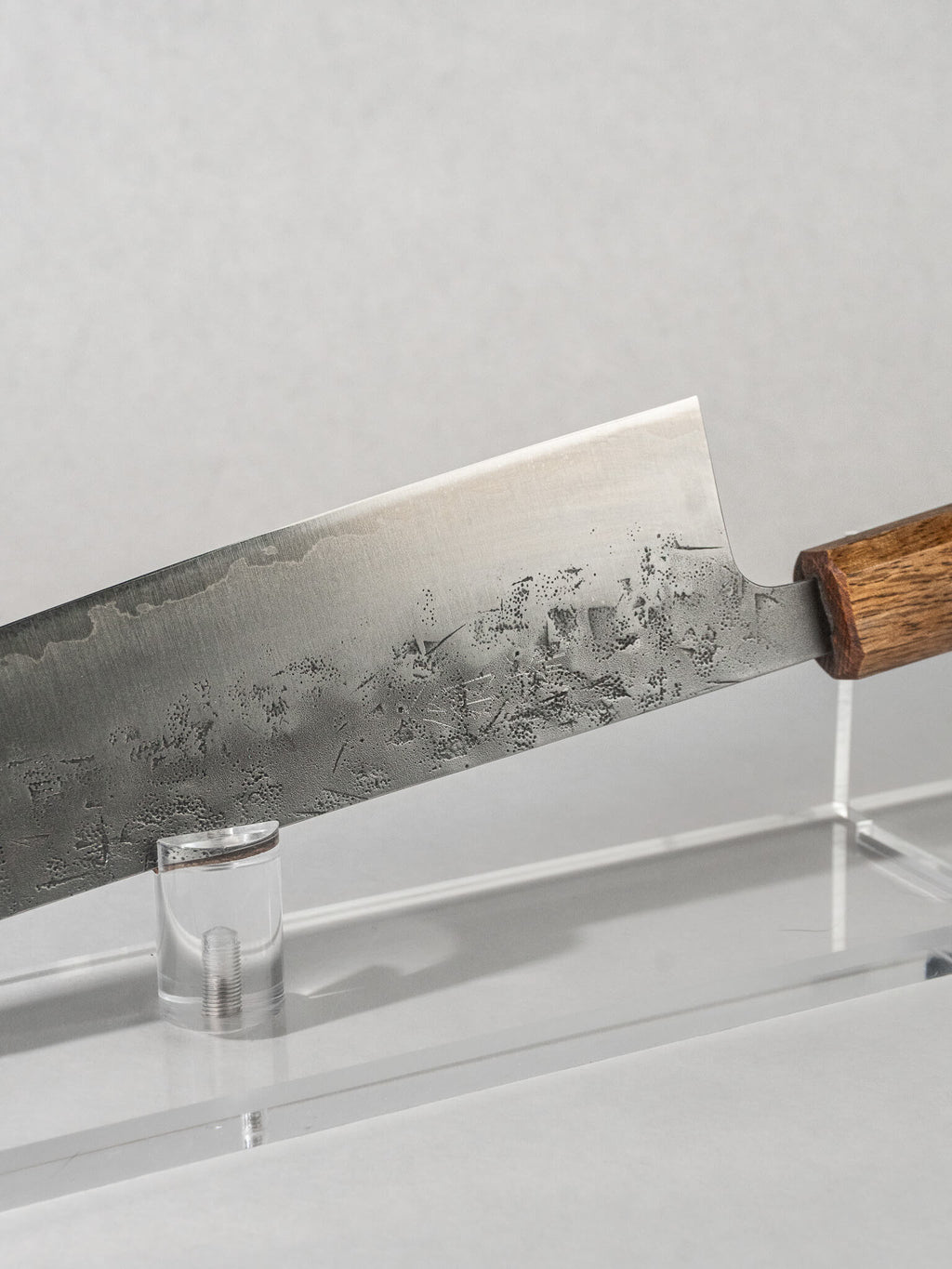 San Mai blade construction with stainless cladding and core steel