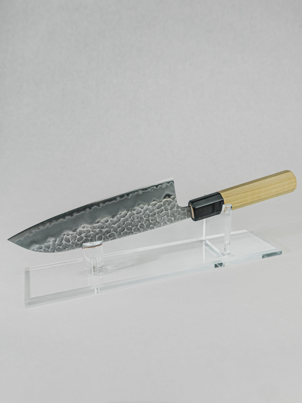 Balance detail highlighting the lightweight, agile feel ideal for all-purpose kitchen prep.