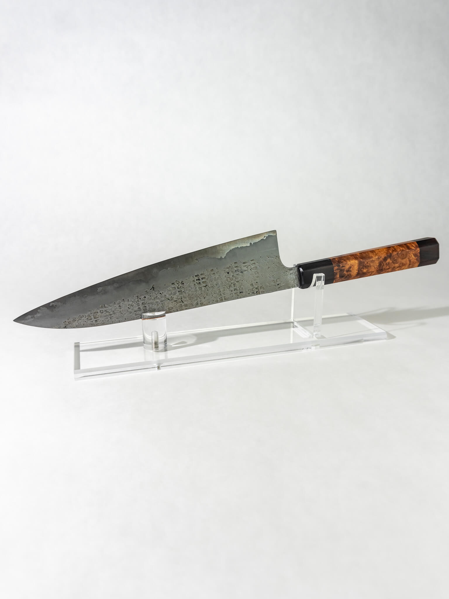 Pisau Dapur gyuto knife 230mm featuring a sharp, well-balanced blade and a smooth rosewood handle, designed for precision cutting, durability, and comfortable control in everyday kitchen use.