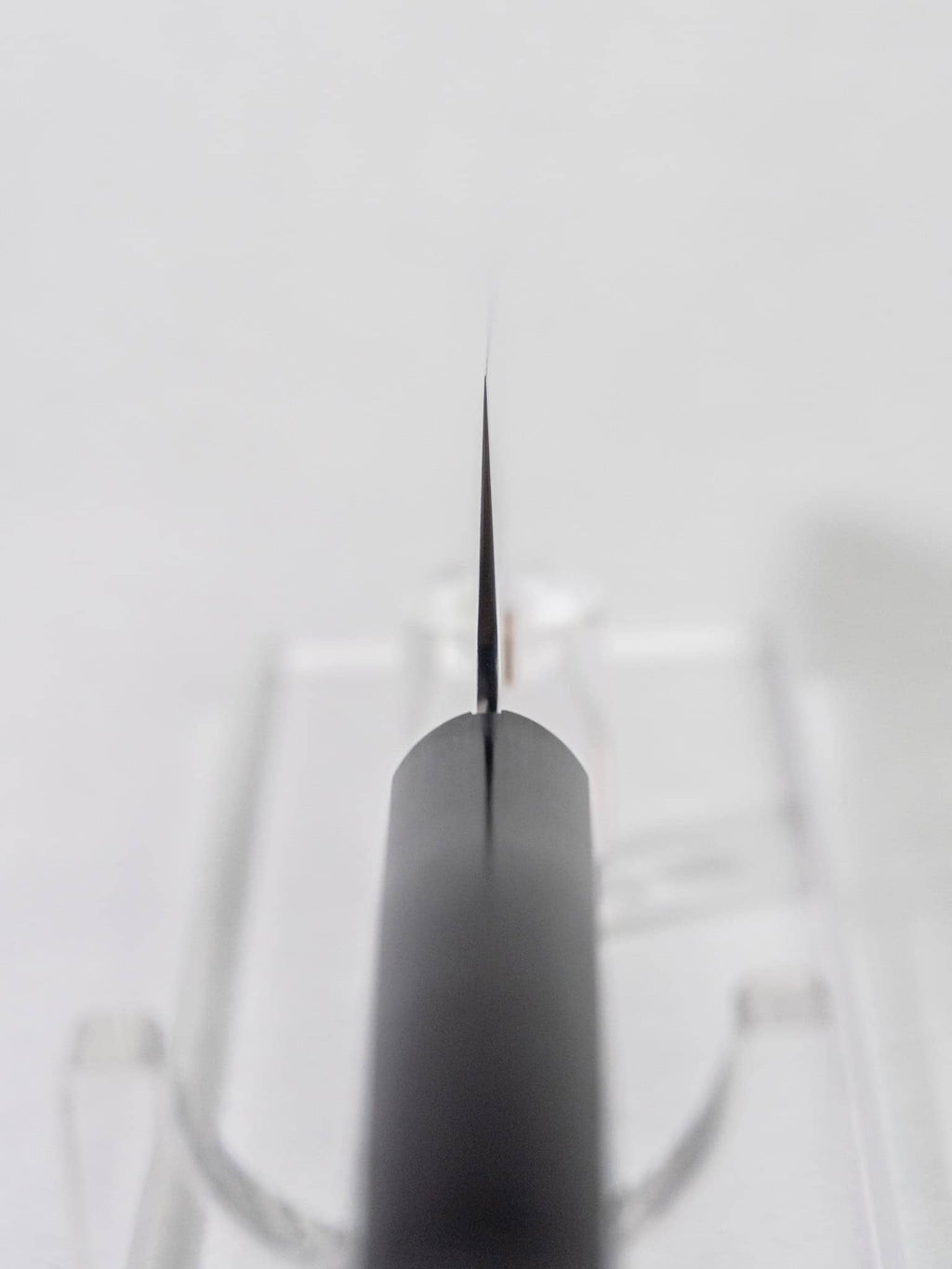 Choil view showing blade grind and geometry. 