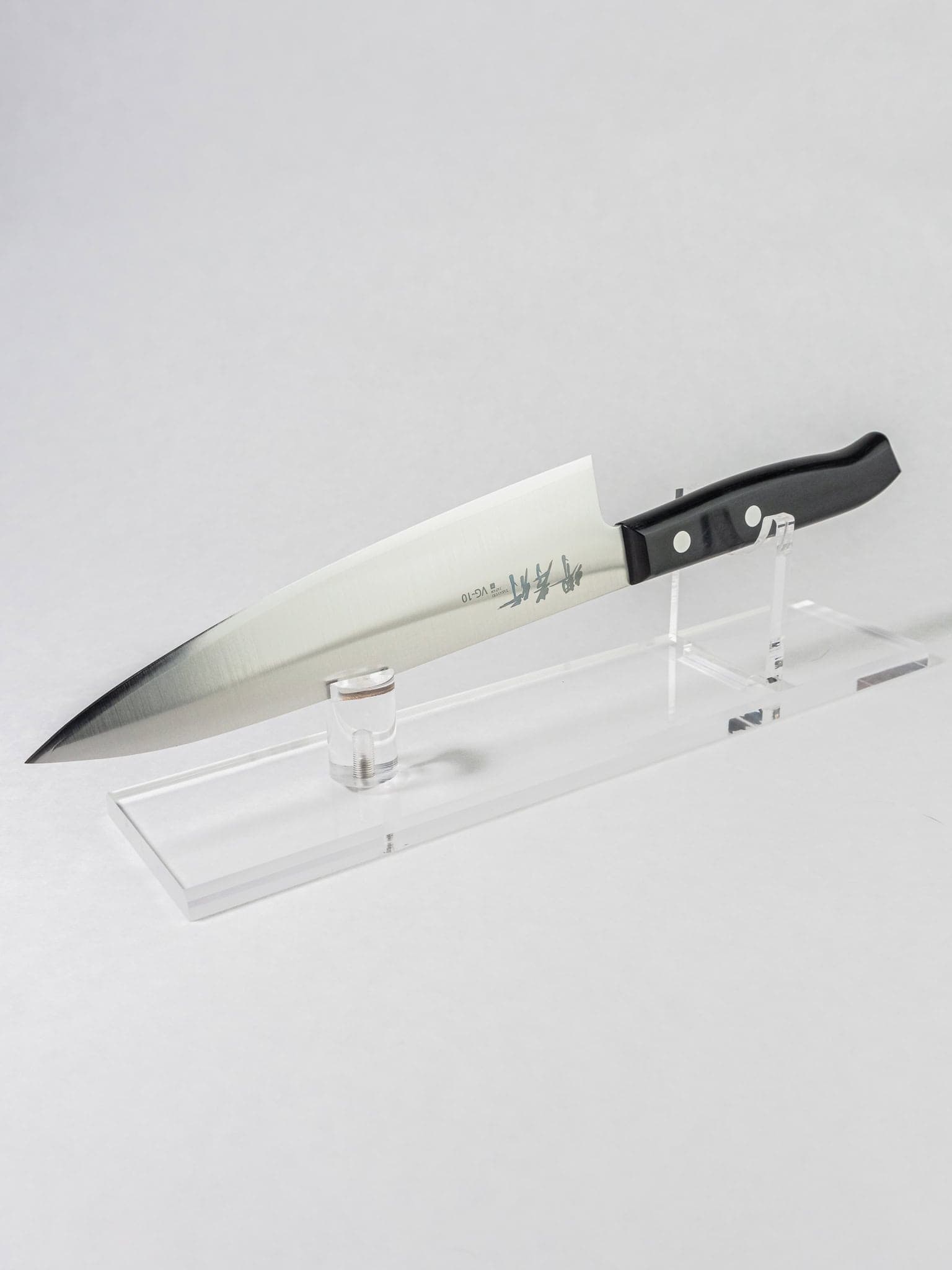 Sakai Takayuki Sumire Gyuto 180mm Japanese chef knife
