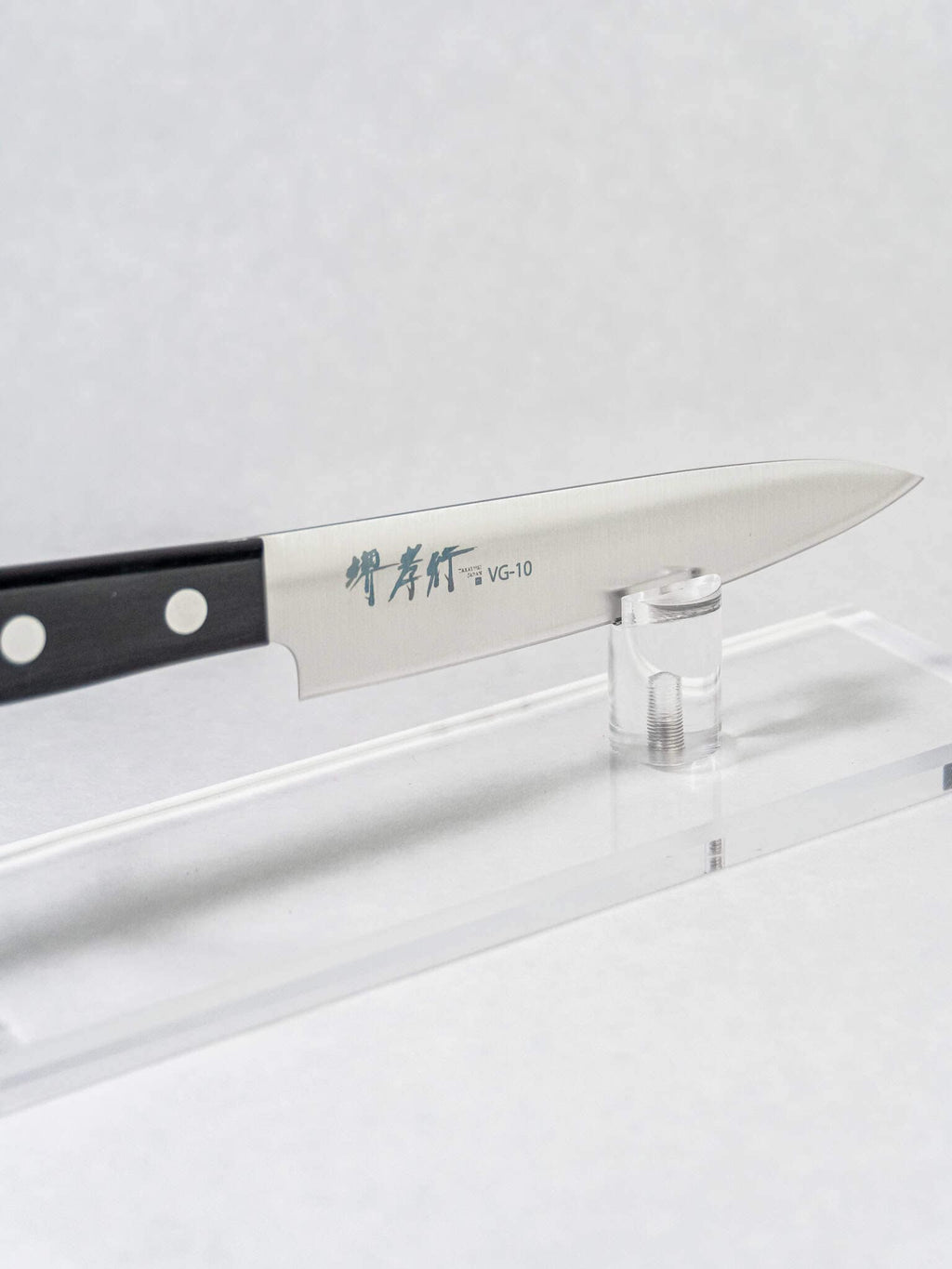 VG-10 stainless steel blade on Sumire petty knife