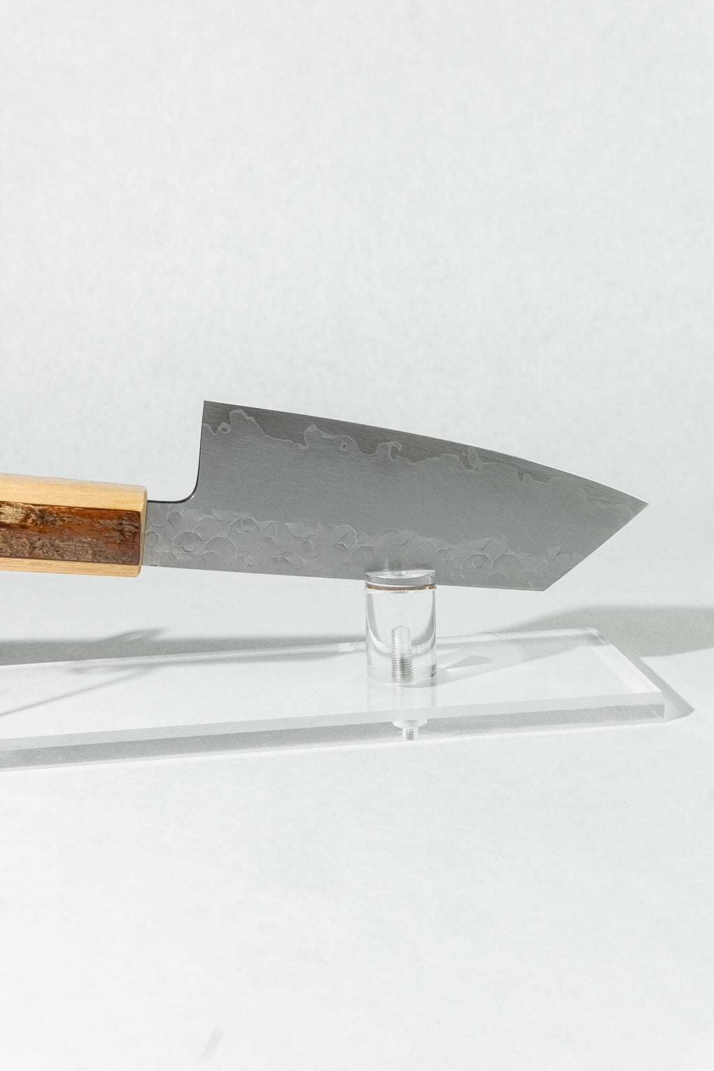 Tsuchime hammered blade finish on HADO Shiosai Ko-Bunka