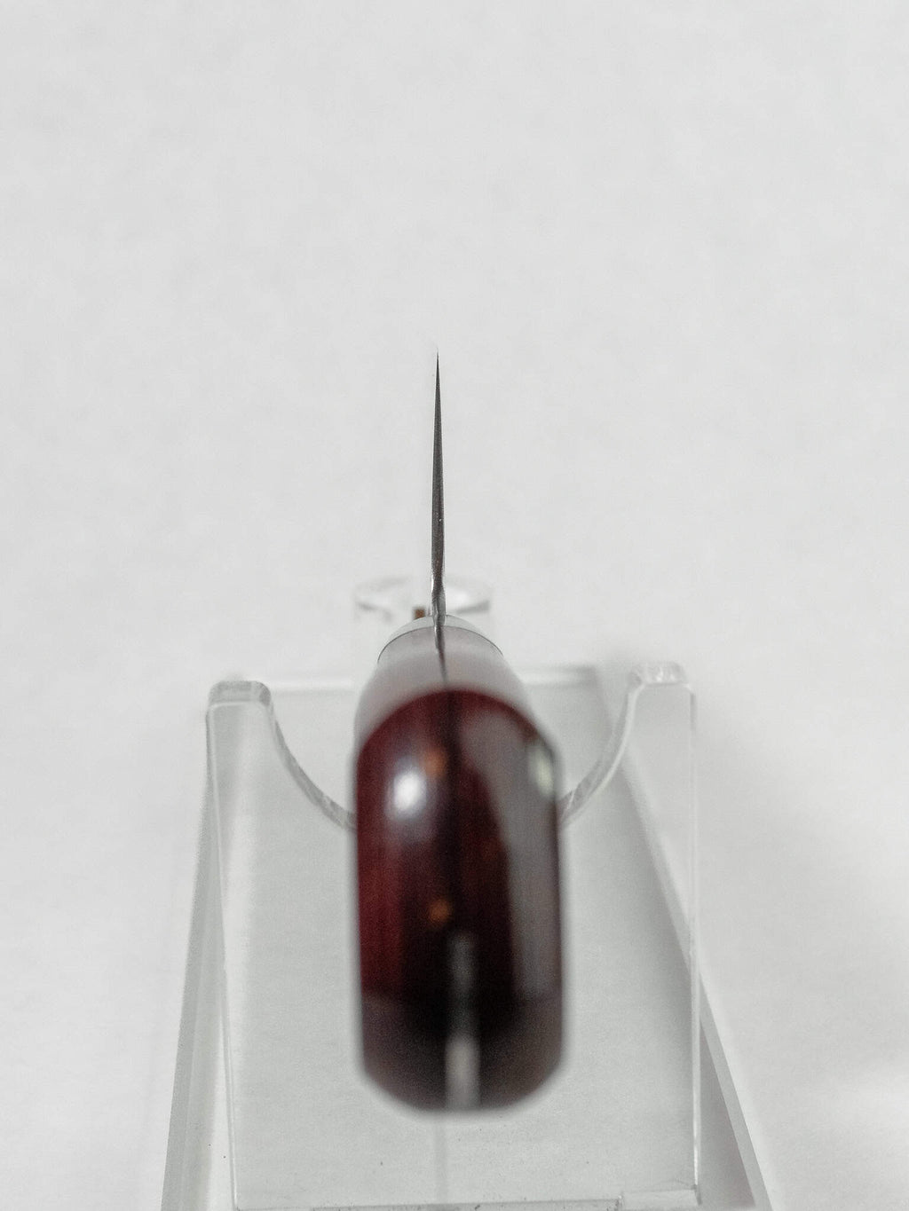 Choil view showing thin grind and comfort relief