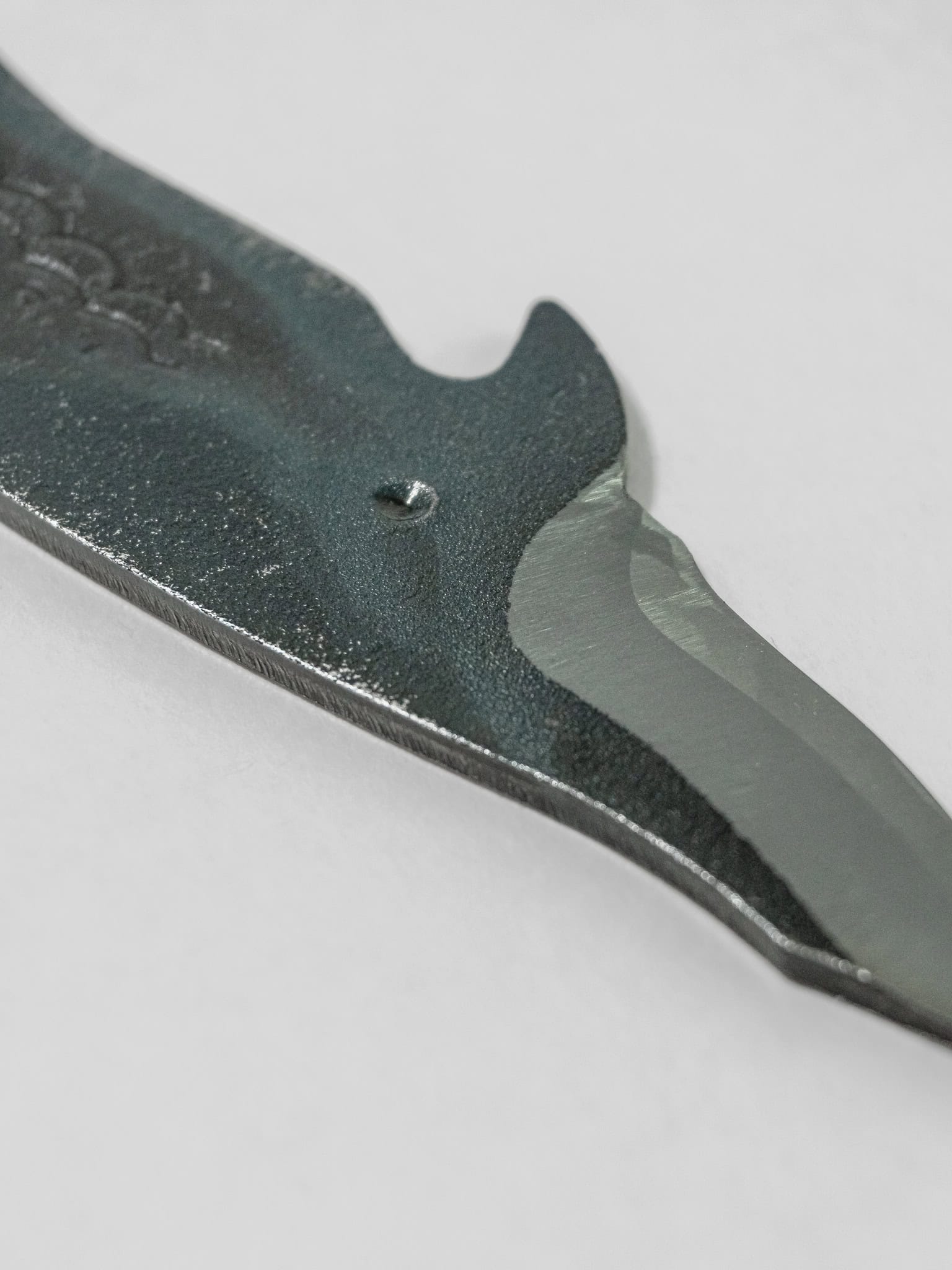 A close up of the SK5 steel and finish on the Toru Yamashita whale knife. 