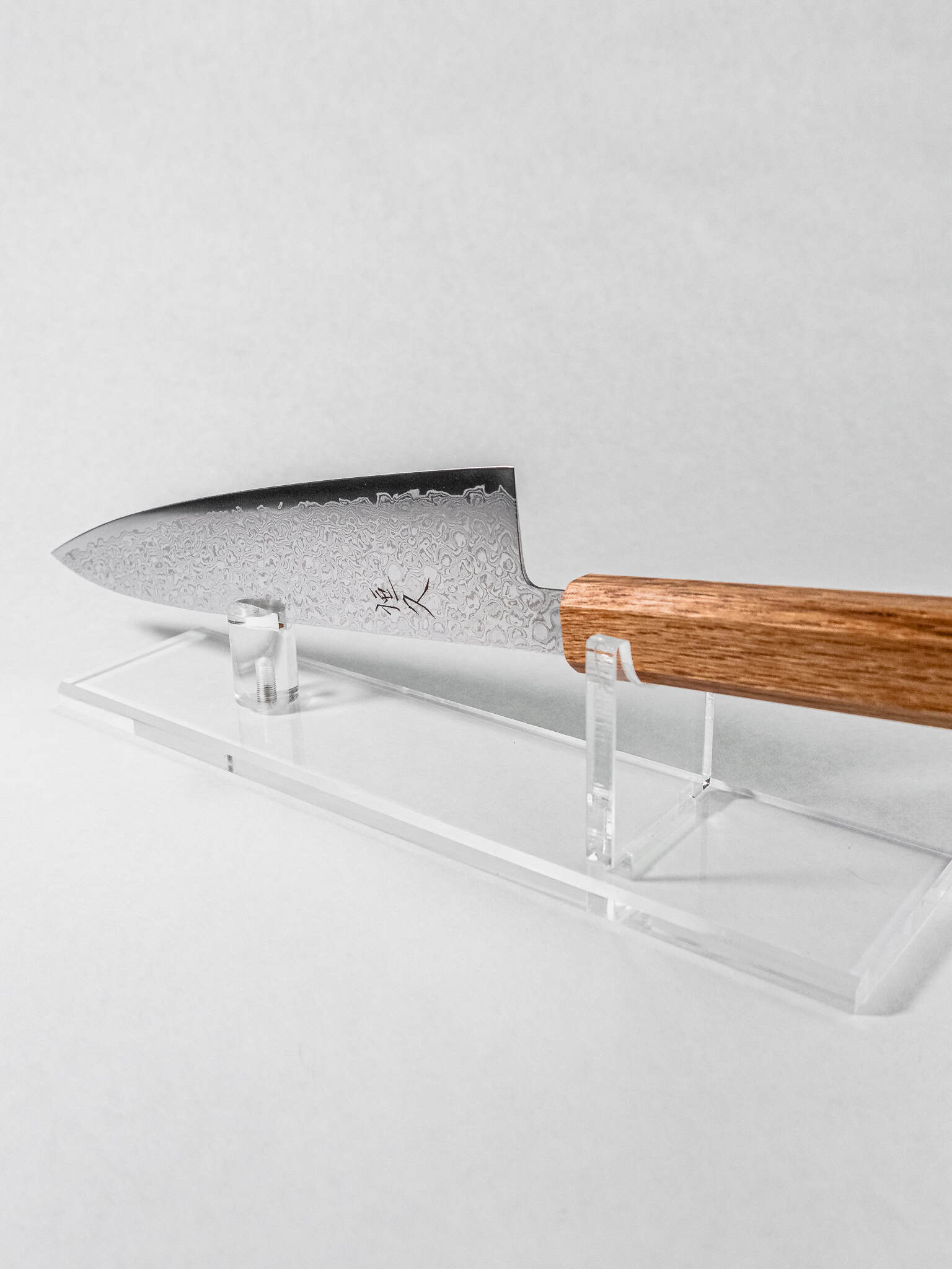 Lightweight balanced feel of Tsunehisa ZA-18 gyuto